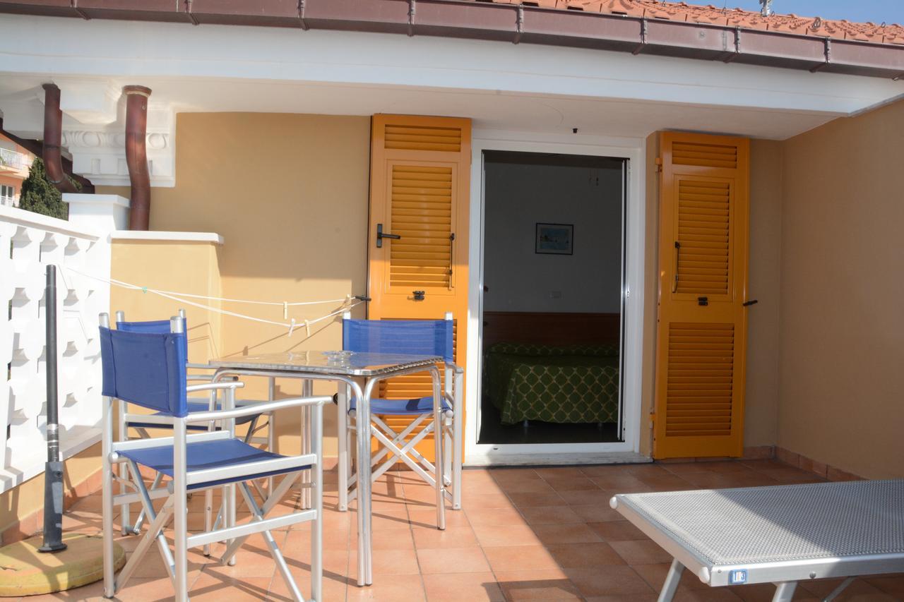 Hotel Ines Varazze Exteriör bild
